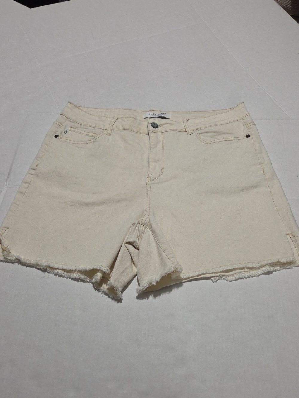 Judy Blue Cream Denim Frayed Hem Shorts